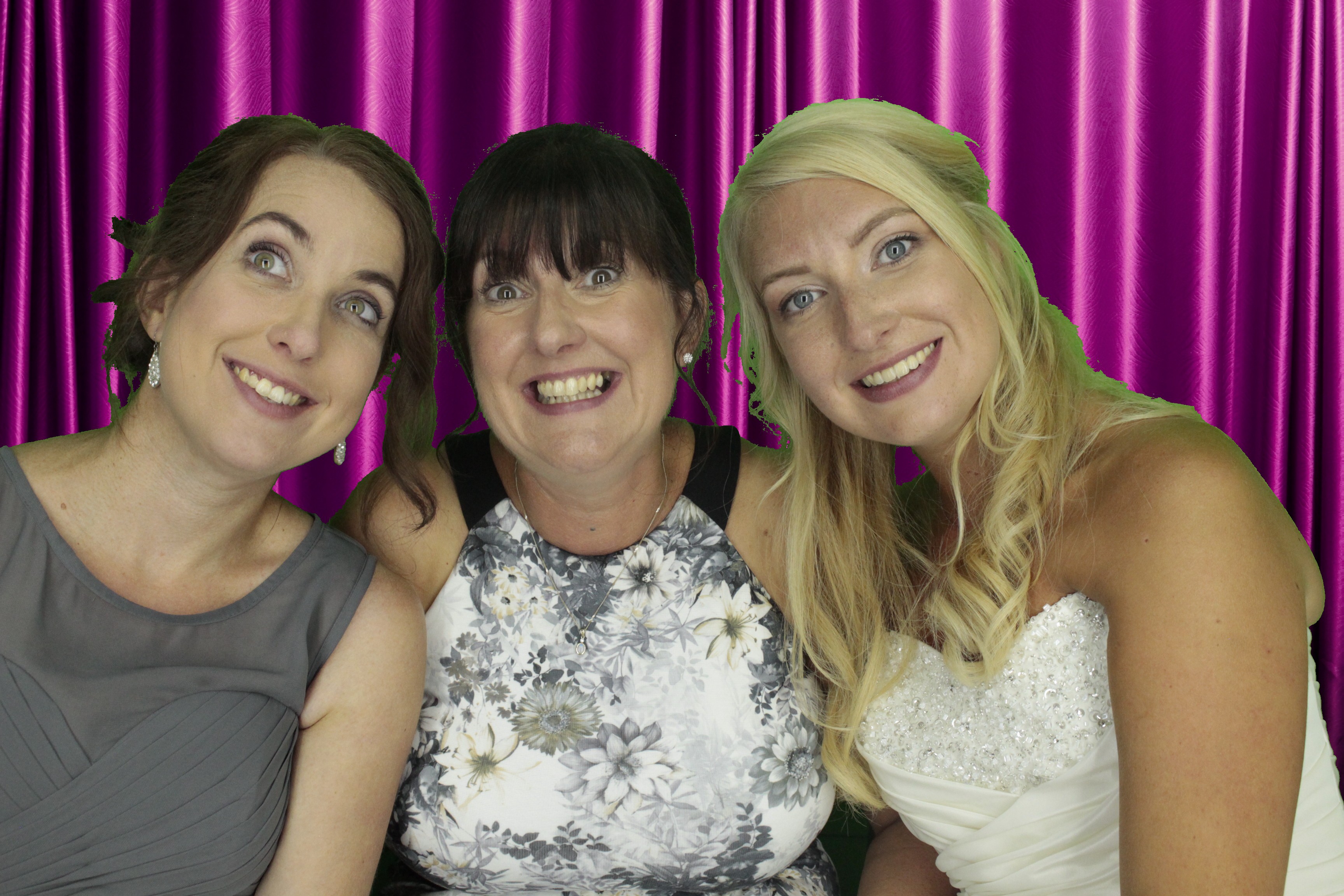 Nikki & Simon | View more photos from the event at gallery.myphotoboothexperience.co.uk/u/MyPhotoBoothExperienceLtd/Nikki-Simon